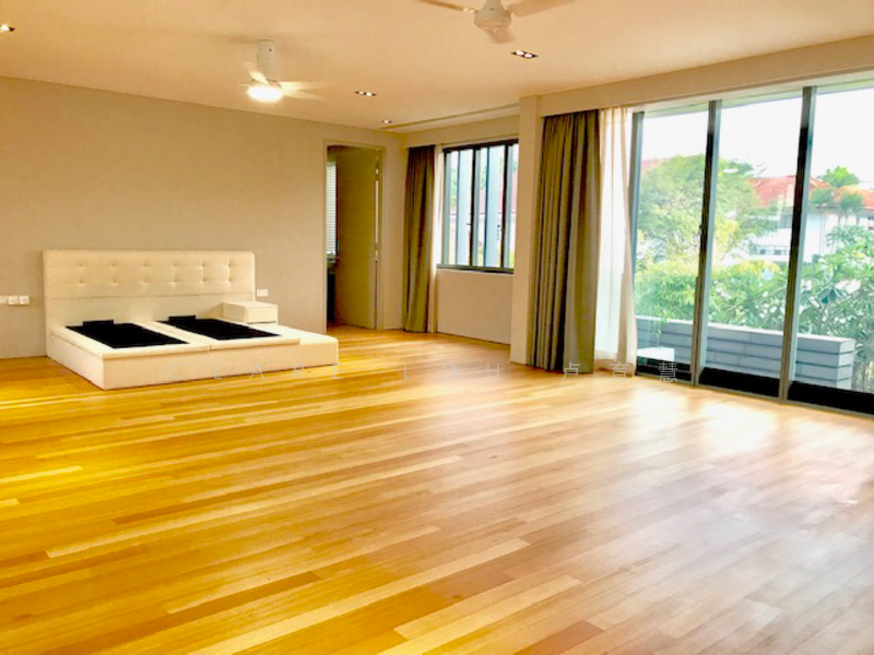 豪华时代优质洋房出租请与卢小姐联系 +6594686782. WeChat: Clareloh Modern GCB at Maryland Drive for Rent S$80,000, 8.9533345 Maryland Drive GCB with big garden, Tanglin / Holland / Bukit Timah, 6 Bedrooms, 26,000 sqft, Good Class Bungalow For Rent, by Clare Loh 卢煜婕, 19877684 - PropertyGuru.com.sg