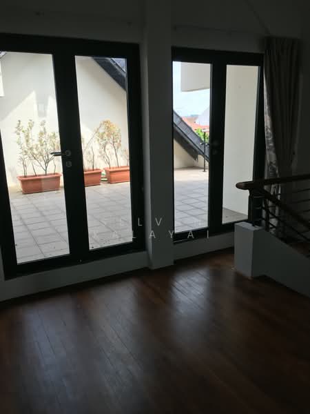 Ripley Crescent, Ripley Crescent, 5 Bedrooms, 5,500 sqft, Detached House For Rent, by Selvan Kalayai, 19882990 - Roof Terrace 3rd Level - PropertyGuru.com.sg