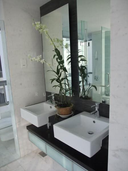 CityVista Residences, 21 Peck Hay Road, Orchard / River Valley, 3 Bedrooms, 2,121 sqft, Apartment For Rent, by Ruby Lee, 1988455 - Master bathroom - PropertyGuru.com.sg