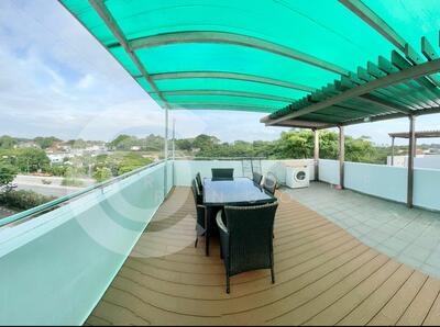 For Rent - ROOF TERRACE - HIGH CEILING GOOD LIVING SPACE !
