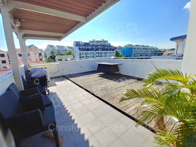 For Rent - ROOF TERRACE - HIGH CEILING GOOD LIVING SPACE !