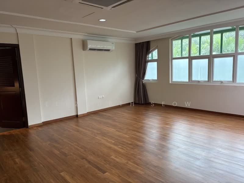 Merryn Road with stunning pool/patio, Merryn Road, 5 Bedrooms, 6,000 sqft, Bungalow House For Rent, by Elizabeth Seow, 19900706 - PropertyGuru.com.sg