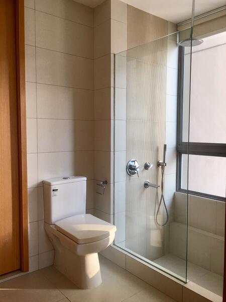 Beacon Heights, 8 Mar Thoma Road, 1 Bedroom, 667 sqft, Apartment For