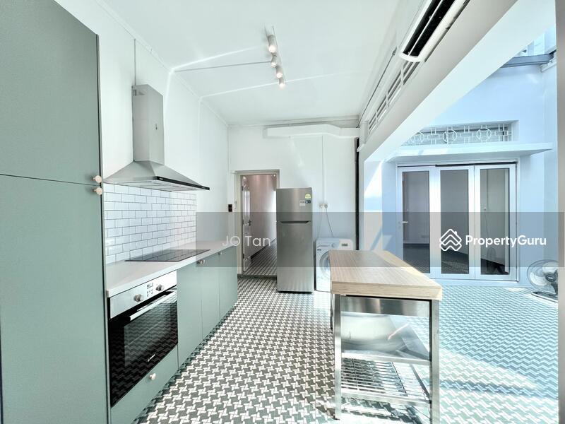 For Rent - RARE TIONG BAHRU PREWAR CONSERVATION- BIG OUTDOOR AREA
