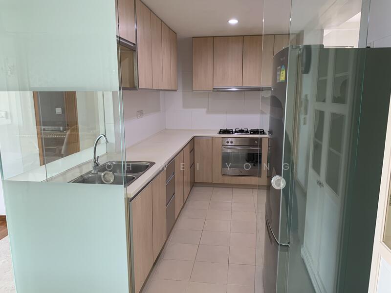 Kitchen with glass sliding door