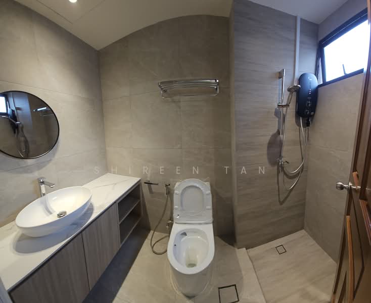 Allsworth Park, 361 Holland Road, 3 Bedrooms, 1,959 sqft, Condominium For Rent, by Shireen Tan, 19935586 - Bedroom 2 ensuite bathroom - PropertyGuru.com.sg