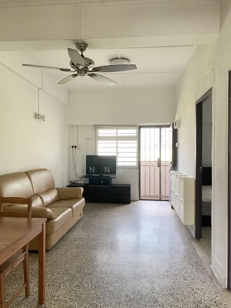 43 Holland Drive, 43 Holland Drive, 2 Bedrooms, 645 sqft, HDB Flat For Rent, by Joanne Law, 19940704 - PropertyGuru.com.sg