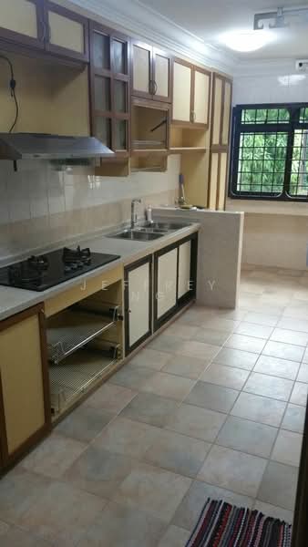 For Rent - 401 Admiralty Link