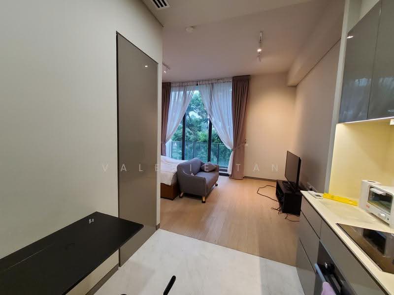 Robin Residences, 3 Robin Drive, Tanglin / Holland / Bukit Timah, Studio, 409 sqft, Condominium For Rent, by Valerie Tan, 19950366 - Does not include TV and TV console - PropertyGuru.com.sg