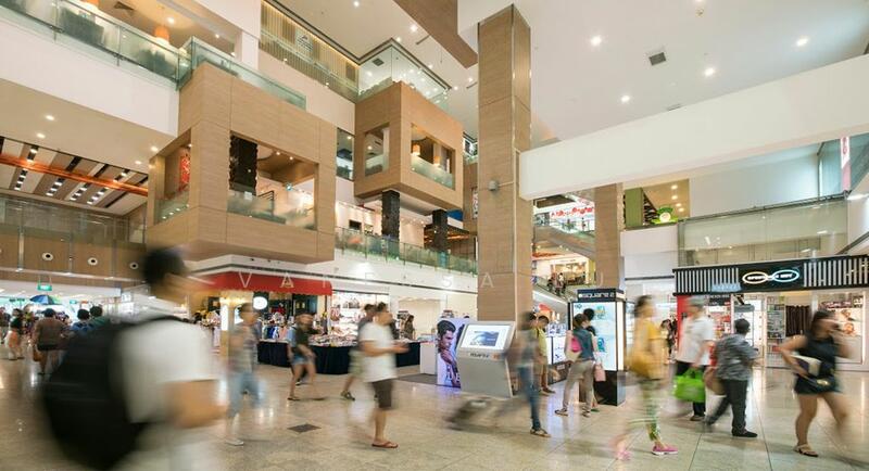 Square 2, 10 Sinaran Drive, Newton / Novena, 667 sqft, Mall Shop For Rent, by Vanessa Lu, 19965565 - CommercialGuru.com.sg