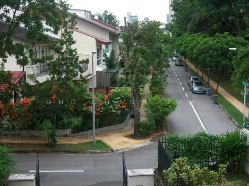 26 Mount Sinai Avenue, Mt Sinai Avenue, 5 Bedrooms, 3,000 sqft, Semi-Detached House For Rent, by Ong Choon-Hwa (John), 19965673 - In quiet vicinity facing children's park - PropertyGuru.com.sg