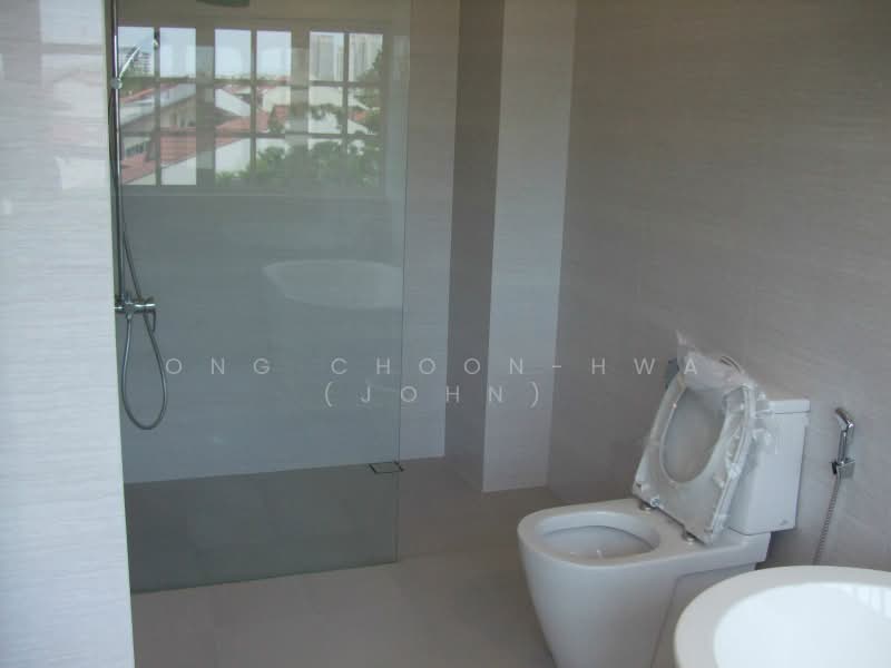 26 Mount Sinai Avenue, Mt Sinai Avenue, 5 Bedrooms, 3,000 sqft, Semi-Detached House For Rent, by Ong Choon-Hwa (John), 19965673 - Modern sanitaryware - PropertyGuru.com.sg