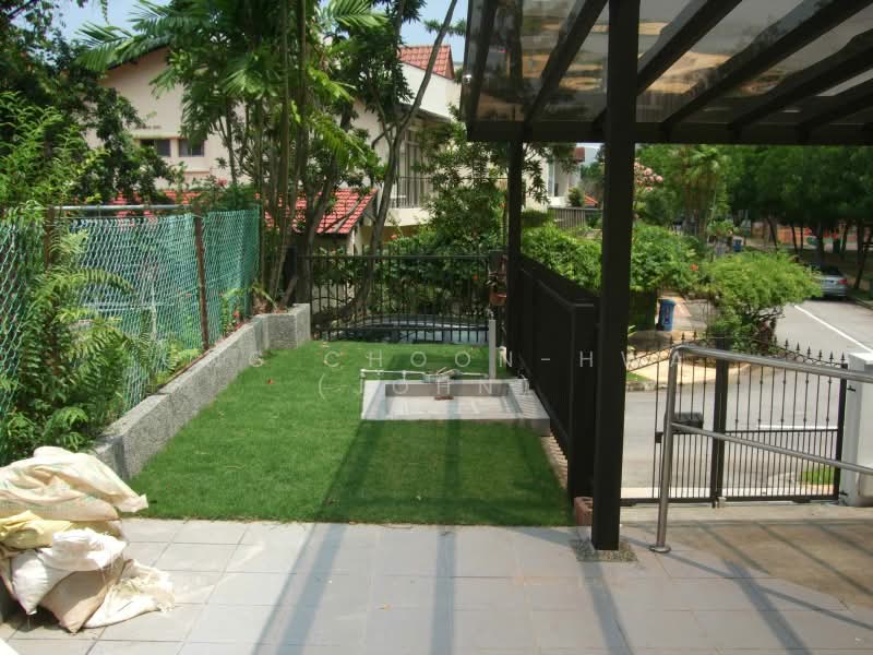 26 Mount Sinai Avenue, Mt Sinai Avenue, 5 Bedrooms, 3,000 sqft, Semi-Detached House For Rent, by Ong Choon-Hwa (John), 19965673 - Grass sideyard on right - PropertyGuru.com.sg