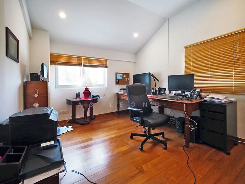 ONE CALL VIEW ALL! Gorgeous Detached Home w Pool Garden near Australian American School, Cotswold Close, 7 Bedrooms, 5,700 sqft, Detached House For Rent, by AS Leong, 19971416 - PropertyGuru.com.sg