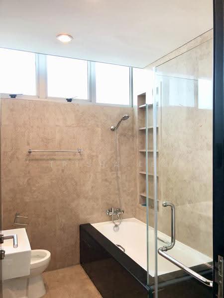 Mill Point, 3 Zion Close, Tanglin / Holland / Bukit Timah, 2 Bedrooms, 915 sqft, Apartment For Rent, by Trisha Lee, 19982185 - Bathroom - PropertyGuru.com.sg