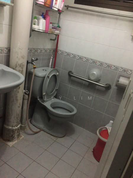 303 Ang Mo Kio Avenue 1, 303 Ang Mo Kio Avenue 1, Room Rental, 200 sqft, HDB Flat For Rent, by Lily Lim, 20024550 - PropertyGuru.com.sg