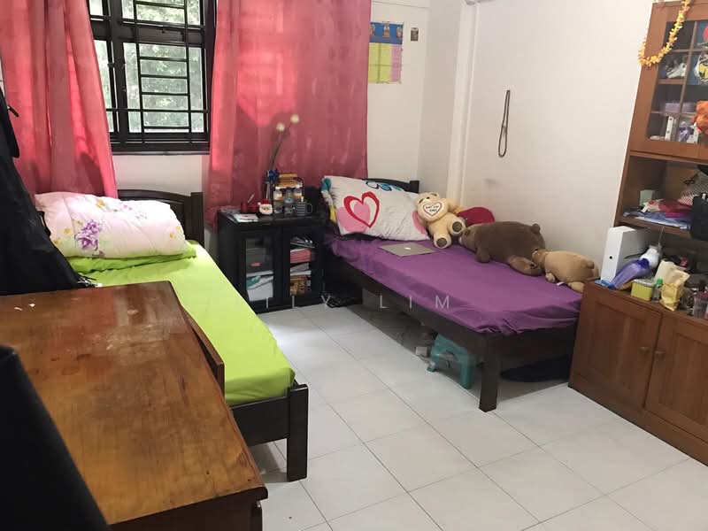 303 Ang Mo Kio Avenue 1, 303 Ang Mo Kio Avenue 1, Room Rental, 200 sqft, HDB Flat For Rent, by Lily Lim, 20024550 - PropertyGuru.com.sg