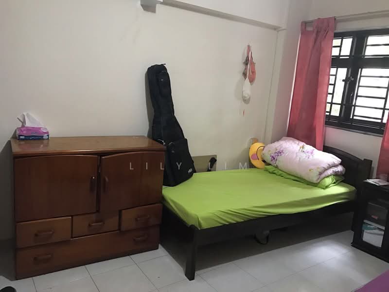 303 Ang Mo Kio Avenue 1, 303 Ang Mo Kio Avenue 1, Room Rental, 200 sqft, HDB Flat For Rent, by Lily Lim, 20024550 - PropertyGuru.com.sg