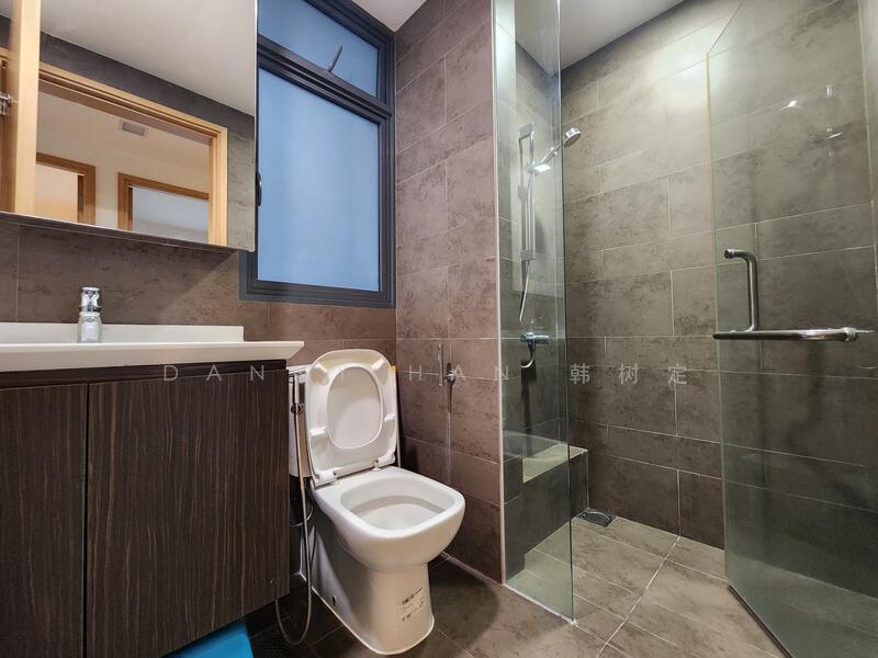 Master attached bathroom