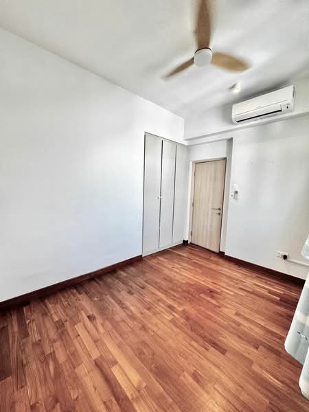 Emerald East, 8L Tanjong Rhu Road, 3 Bedrooms, 1,250 sqft, Apartment For Rent, by Esther Low, 20032103 - PropertyGuru.com.sg