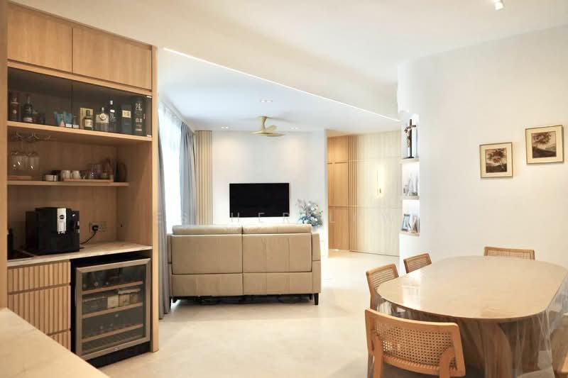 Emerald East, 8L Tanjong Rhu Road, 3 Bedrooms, 1,250 sqft, Apartment For Rent, by Esther Low, 20032103 - PropertyGuru.com.sg