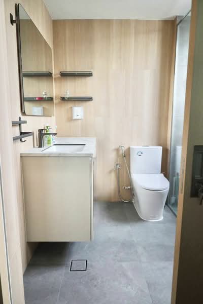 Emerald East, 8L Tanjong Rhu Road, 3 Bedrooms, 1,250 sqft, Apartment For Rent, by Esther Low, 20032103 - PropertyGuru.com.sg