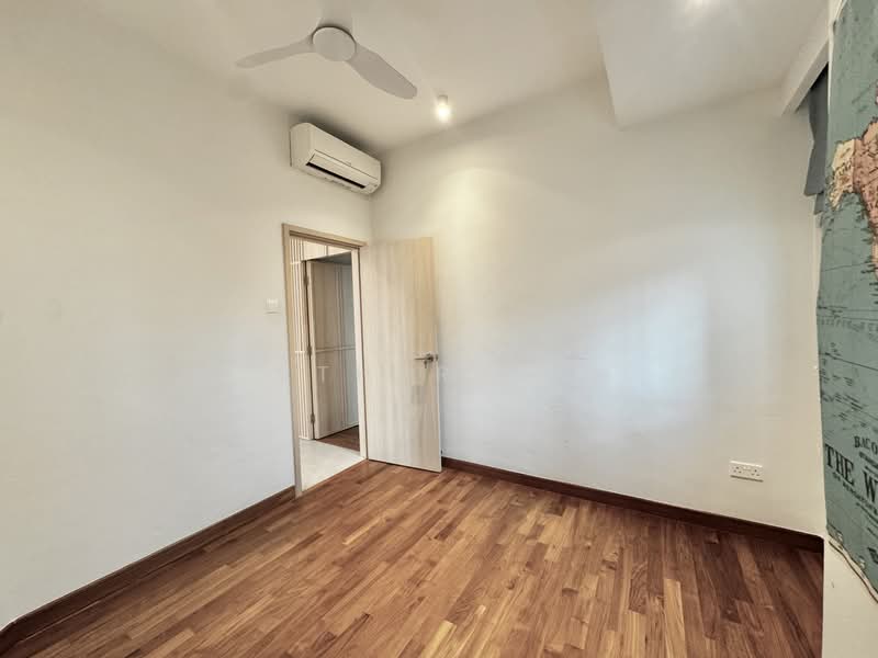 Emerald East, 8L Tanjong Rhu Road, 3 Bedrooms, 1,250 sqft, Apartment For Rent, by Esther Low, 20032103 - PropertyGuru.com.sg