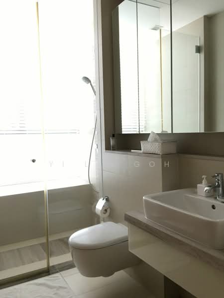 Parvis, 12 Holland Hill, 2 Bedrooms, 990 sqft, Condominium For Rent, by Yi Lin Goh, 20038247 - Second Bathroom - PropertyGuru.com.sg