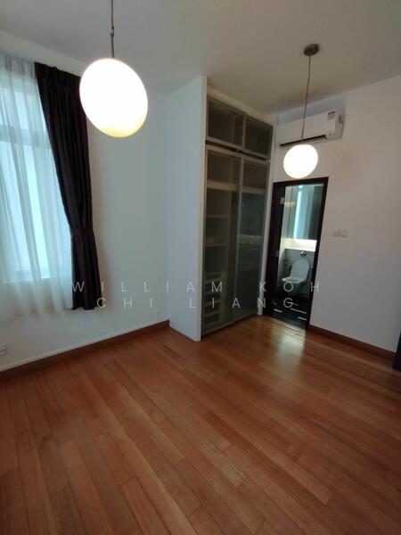 Robertson 100, 100 Robertson Quay, 2 Bedrooms, 883 sqft, Apartment For Rent, by William Koh Chi Liang, 20046944 - Master bedroom - PropertyGuru.com.sg