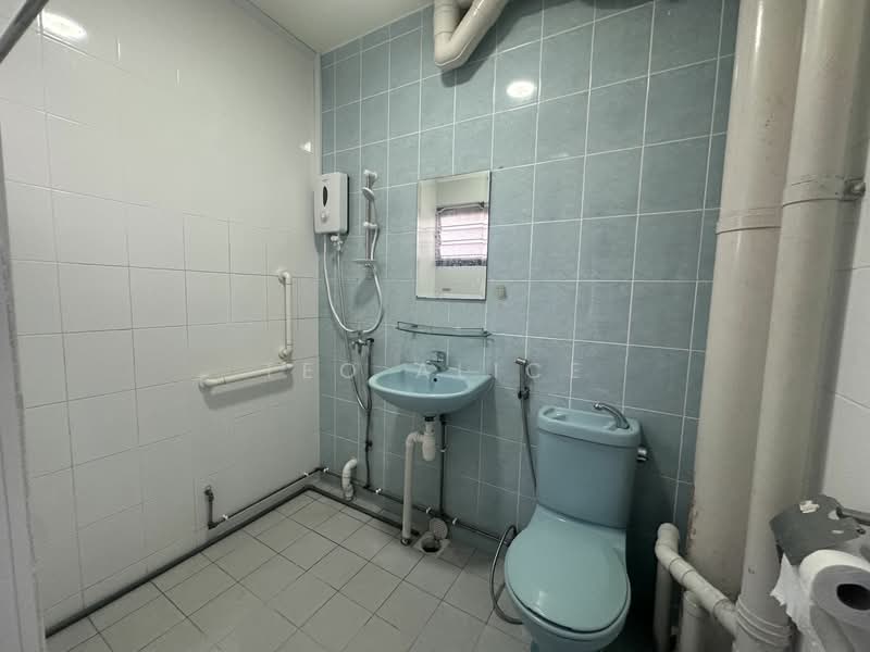 809 Tampines Avenue 4, 809 Tampines Avenue 4, 2 Bedrooms, 800 sqft, HDB Flat For Rent, by Teo Alice, 20065984 - PropertyGuru.com.sg