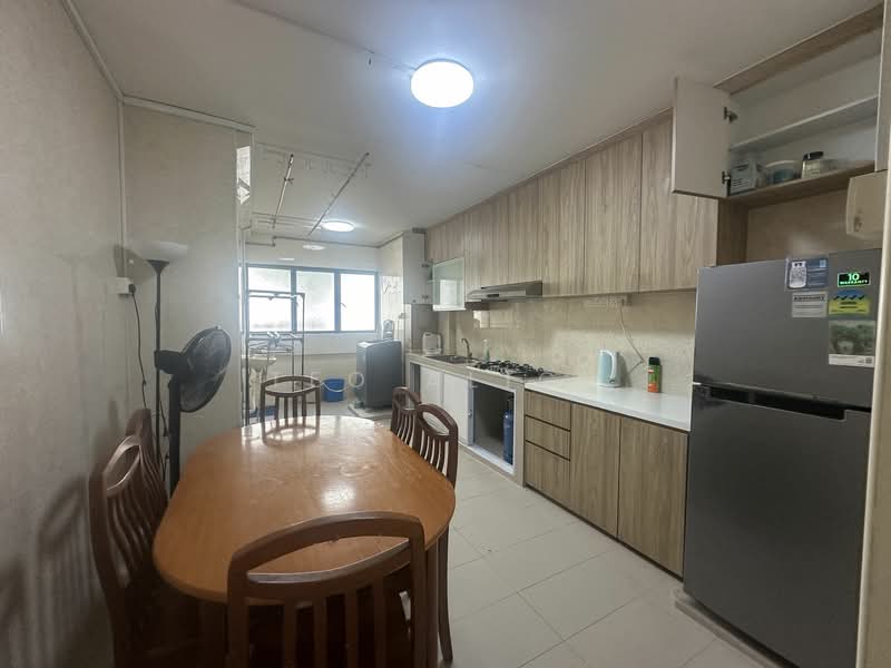 809 Tampines Avenue 4, 809 Tampines Avenue 4, 2 Bedrooms, 800 sqft, HDB Flat For Rent, by Teo Alice, 20065984 - PropertyGuru.com.sg