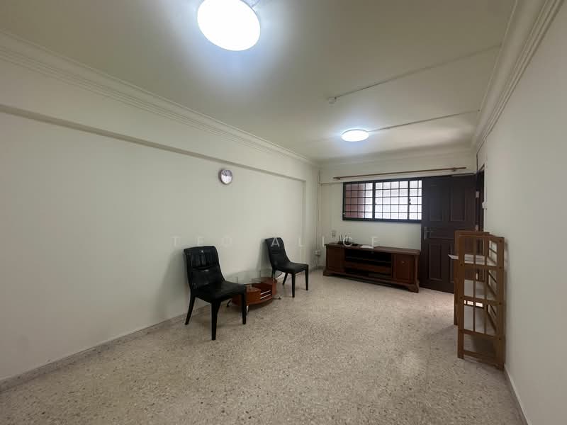 809 Tampines Avenue 4, 809 Tampines Avenue 4, 2 Bedrooms, 800 sqft, HDB Flat For Rent, by Teo Alice, 20065984 - PropertyGuru.com.sg