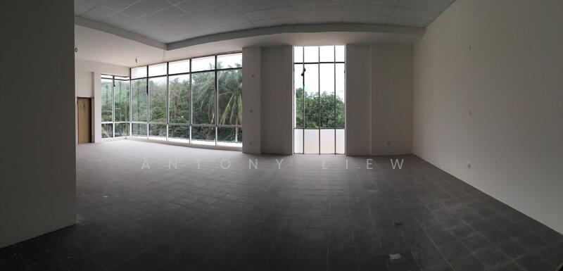Loyang Enterprise Building, 56 Loyang Way, Changi Airport / Changi Village, 4,069 sqft, Factory / Workshop (B2) For Sale, by Antony Liew, 20071005 - CommercialGuru.com.sg