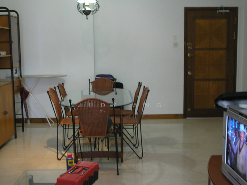 For Rent - La Crystal