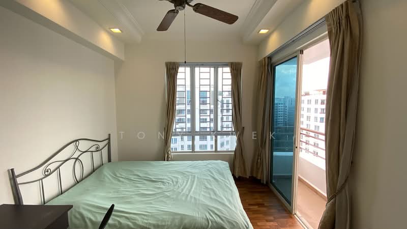 Northoaks, 20 Woodlands Cresent, 3 Bedrooms, 2,485 sqft, Condominium For Rent, by Tony Kwek, 20071417 - PropertyGuru.com.sg