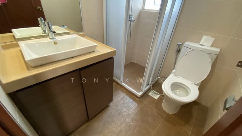 Northoaks, 20 Woodlands Cresent, 3 Bedrooms, 2,485 sqft, Condominium For Rent, by Tony Kwek, 20071417 - PropertyGuru.com.sg