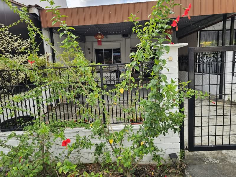 Malaysian Park, Lor Melayu, 3 Bedrooms, 1,450 sqft, Terraced House For Rent, by Evelyn Ong, 20077186 - PropertyGuru.com.sg