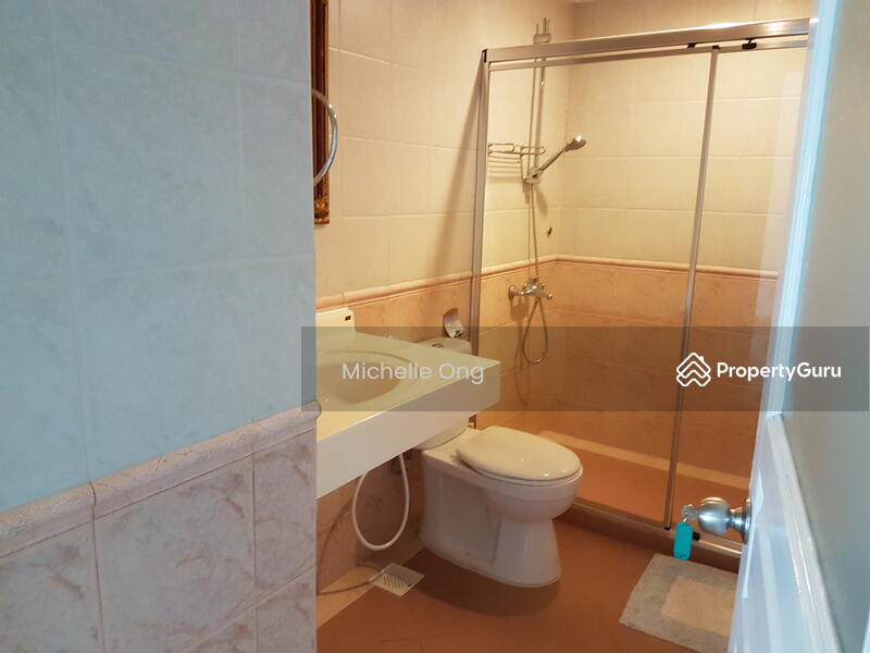 For Rent - Ridgewood Condominium