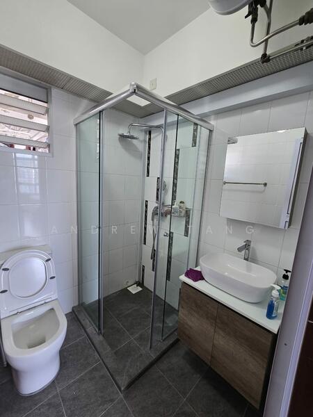 For Rent - 210A Compassvale Lane