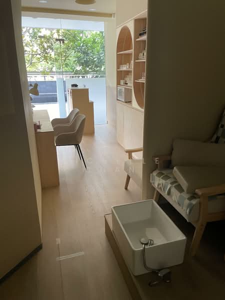 The MidTown, 1189 Upper Serangoon Road, 829 sqft, Mall Shop For Rent, by Michelle Chan, 20101886 - CommercialGuru.com.sg