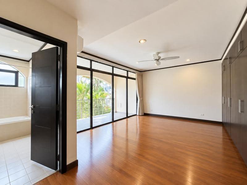 Espana, 12 Dyson Road, Newton / Novena, 3 Bedrooms, 2,712 sqft, Apartment For Rent, by FiFi Ng, 20102277 - Bathroom - PropertyGuru.com.sg