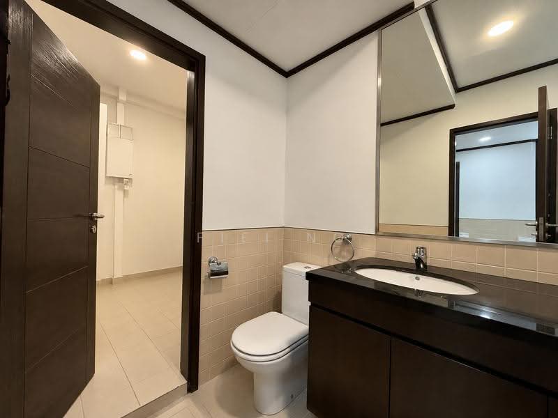 Espana, 12 Dyson Road, Newton / Novena, 3 Bedrooms, 2,712 sqft, Apartment For Rent, by FiFi Ng, 20102277 - Bathroom - PropertyGuru.com.sg