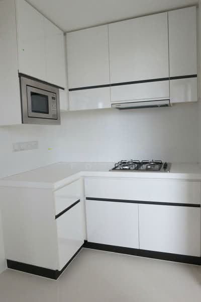 The Interlace, 180 Depot Road, 2 Bedrooms, 1,044 sqft, Condominium For Rent, by Dixon Poon, 20108681 - Kitchen - PropertyGuru.com.sg