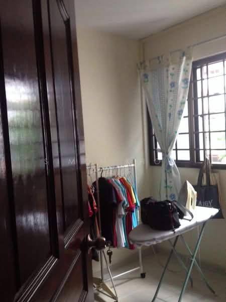 307 Shunfu Road, 307 Shunfu Road, Room Rental, 100 sqft, HDB Flat For Rent, by Simon Khoo 许宜然, 20110475 - PropertyGuru.com.sg