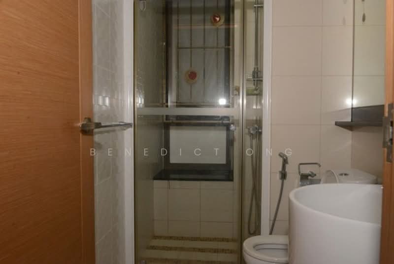 Tangerine Grove, 1 Paya Lebar Crescent, 3 Bedrooms, 1,615 sqft, Condominium For Rent, by Benedict Ong, 20115855 - common bathroom - PropertyGuru.com.sg