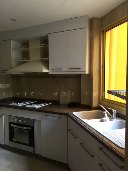 Villa Marina, 33 Jalan Sempadan, 2 Bedrooms, 1,496 sqft, Condominium For Rent, by Vivien Mok (莫琍清), 20117621 - well equipped kitchen - PropertyGuru.com.sg
