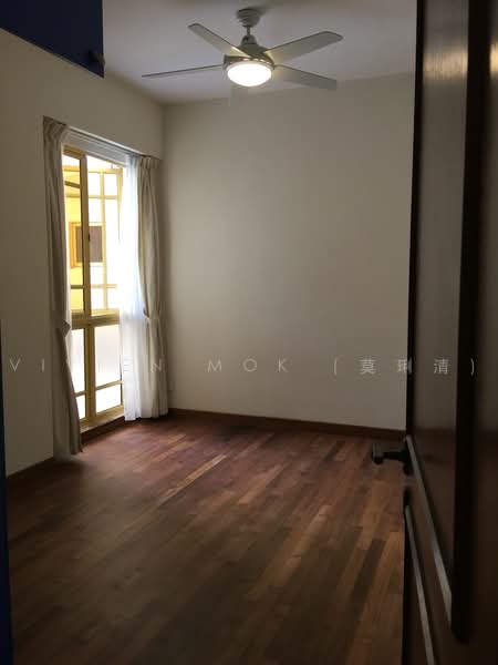 Villa Marina, 33 Jalan Sempadan, 2 Bedrooms, 1,496 sqft, Condominium For Rent, by Vivien Mok (莫琍清), 20117621 - junior master room - PropertyGuru.com.sg