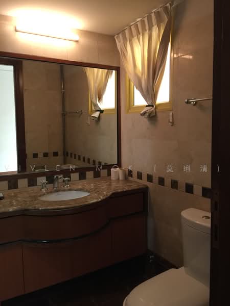 Villa Marina, 33 Jalan Sempadan, 2 Bedrooms, 1,496 sqft, Condominium For Rent, by Vivien Mok (莫琍清), 20117621 - junior master bathrm - PropertyGuru.com.sg