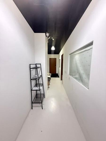 Ubi Techpark, 10 Ubi Crescent, Eunos / Geylang / Paya Lebar, 950 sqft, Light Industrial (B1) For Rent, by Joe Tay, 20122207 - Corridor - CommercialGuru.com.sg