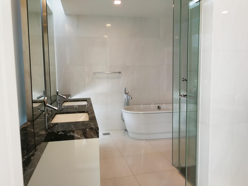Master Suite Bathroom